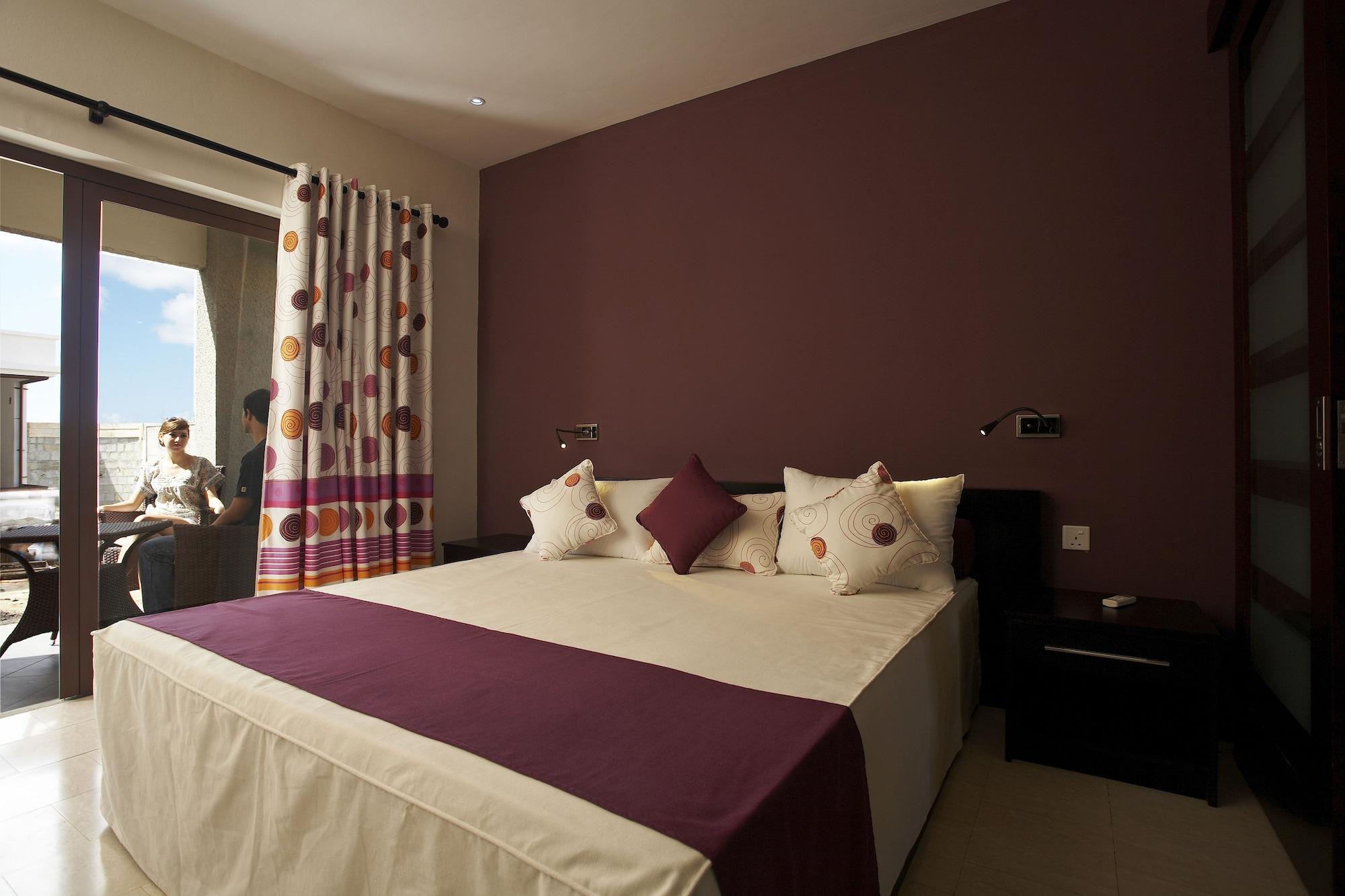 Grand Bay Suites Kültér fotó