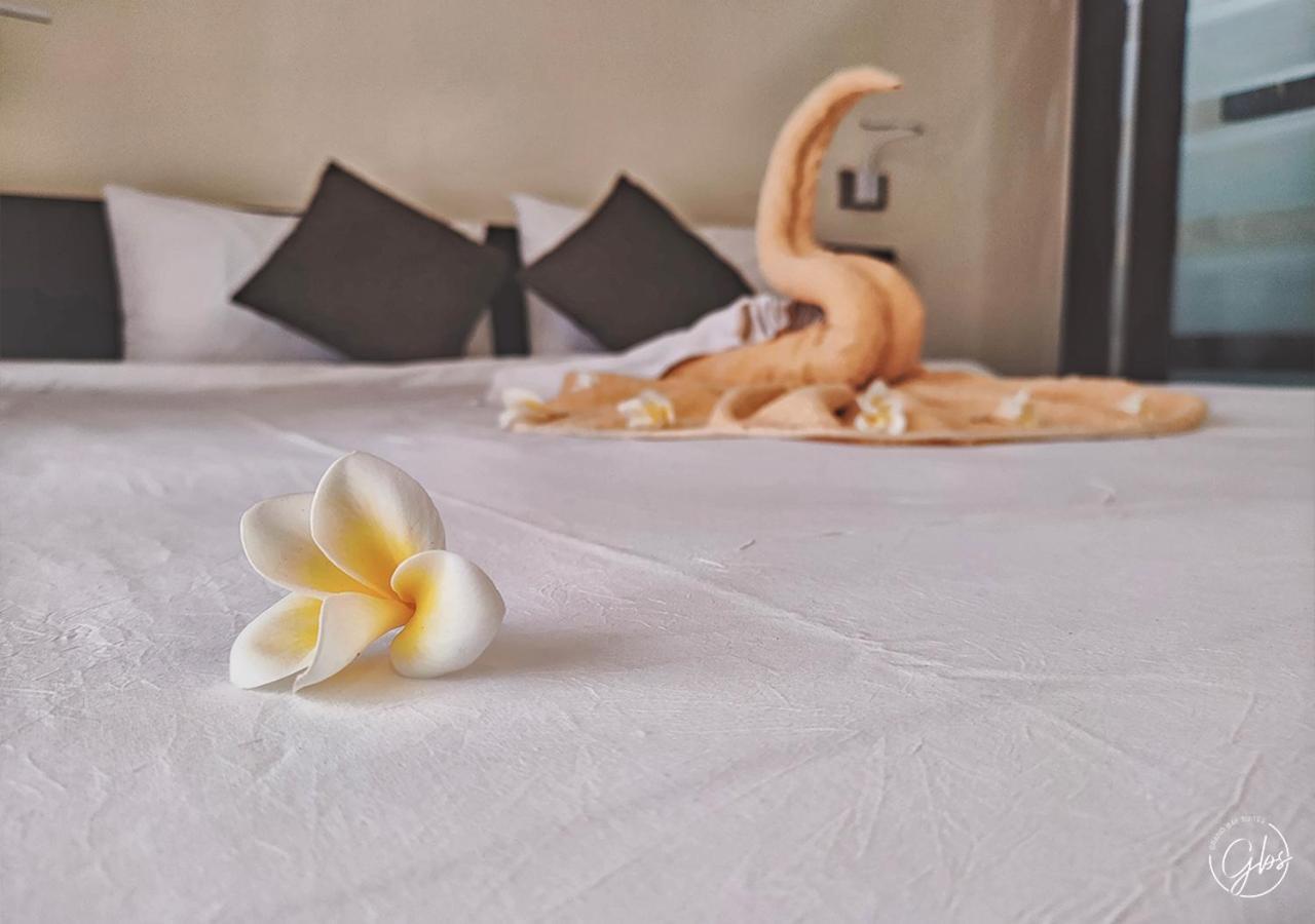 Grand Bay Suites Kültér fotó