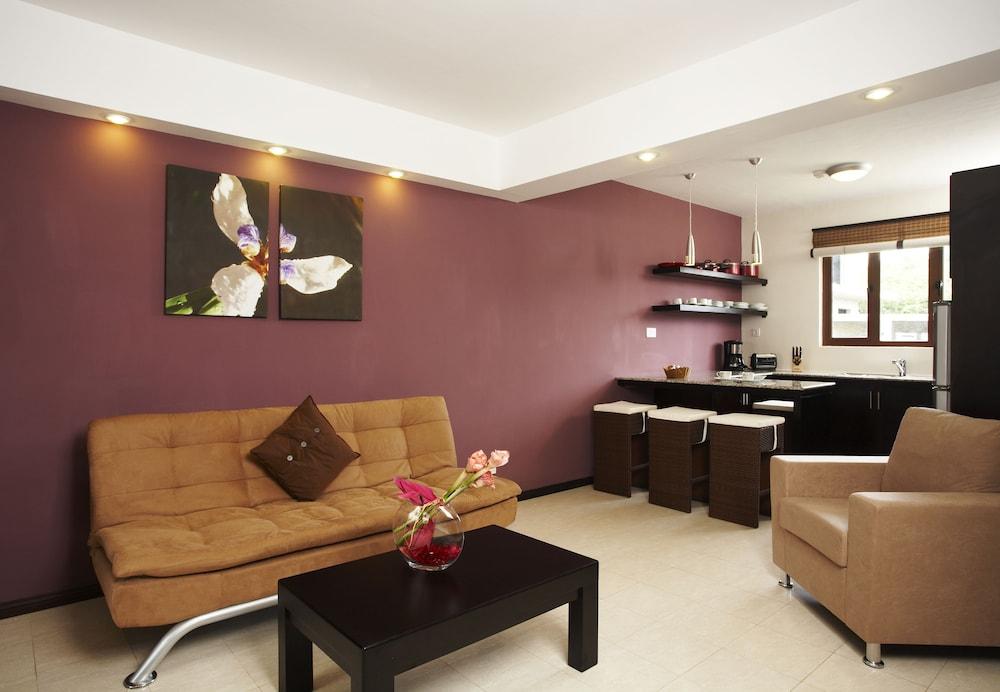 Grand Bay Suites Kültér fotó