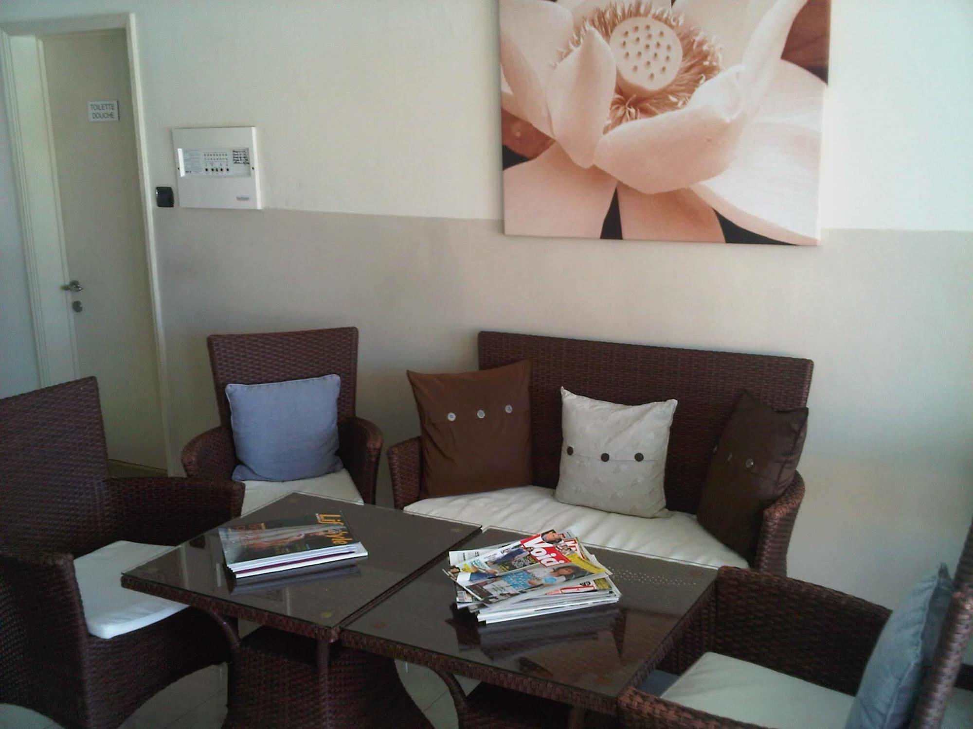 Grand Bay Suites Kültér fotó
