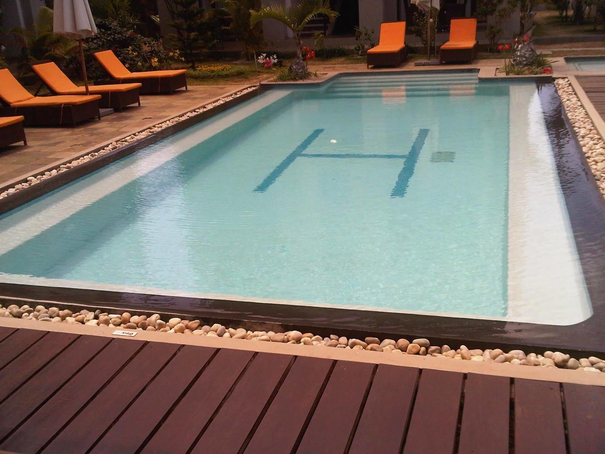 Grand Bay Suites Kültér fotó