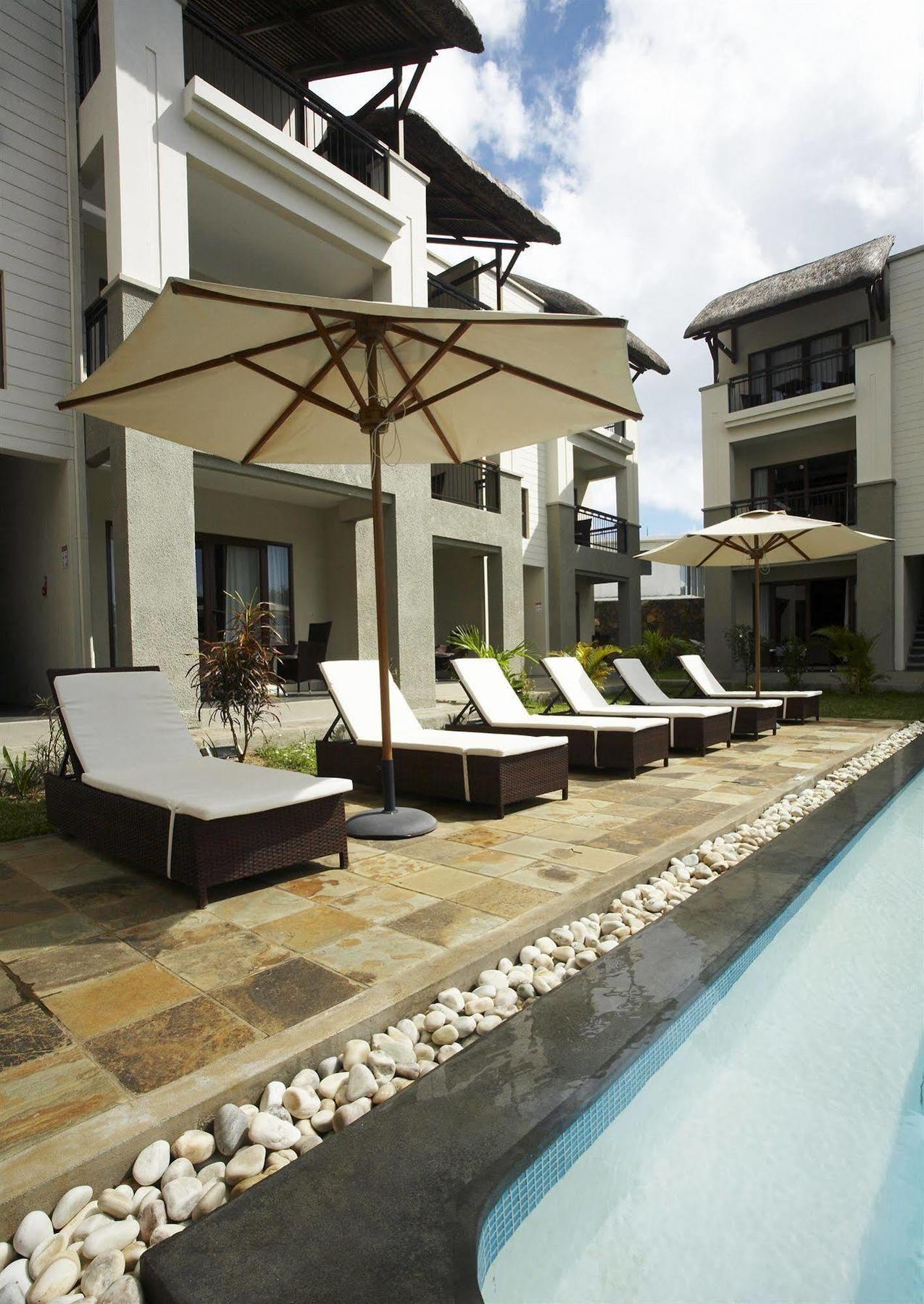 Grand Bay Suites Kültér fotó