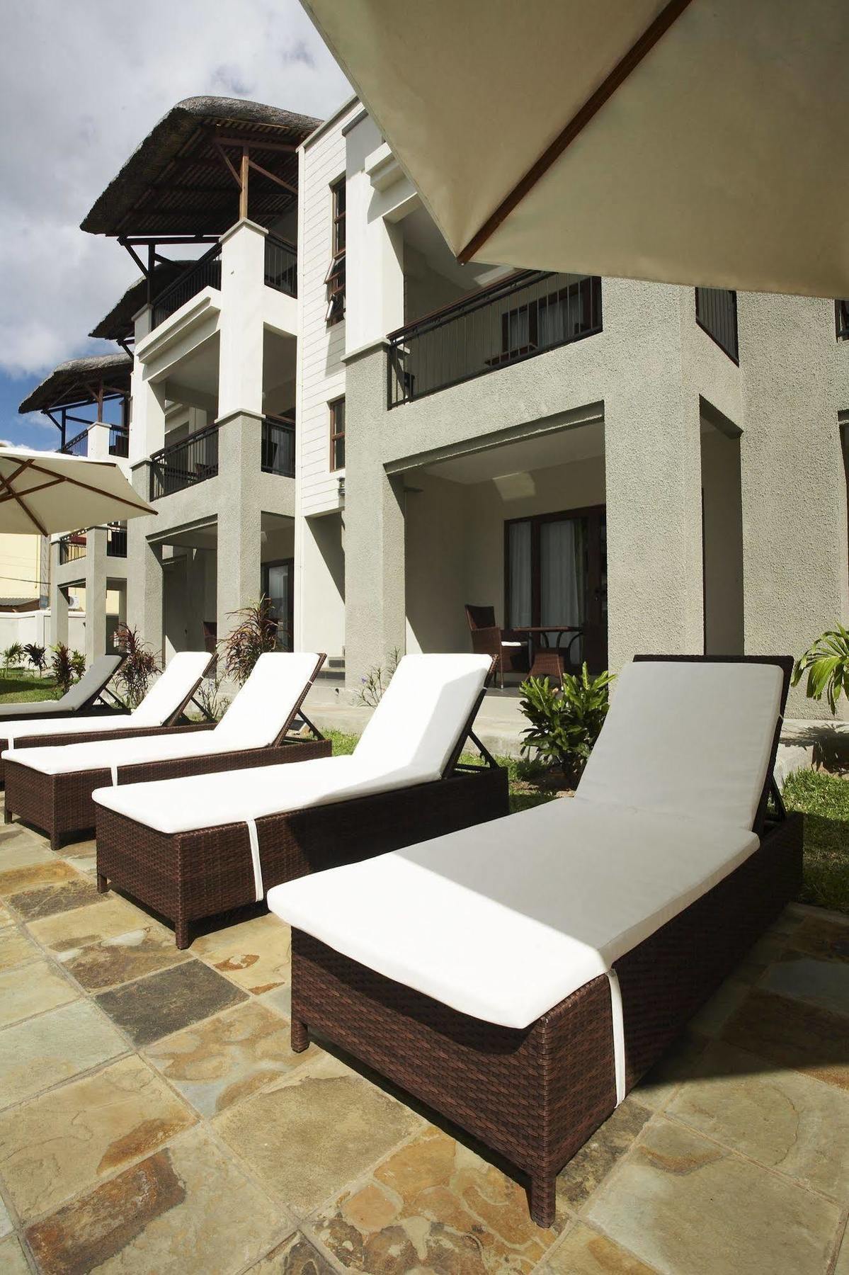 Grand Bay Suites Kültér fotó