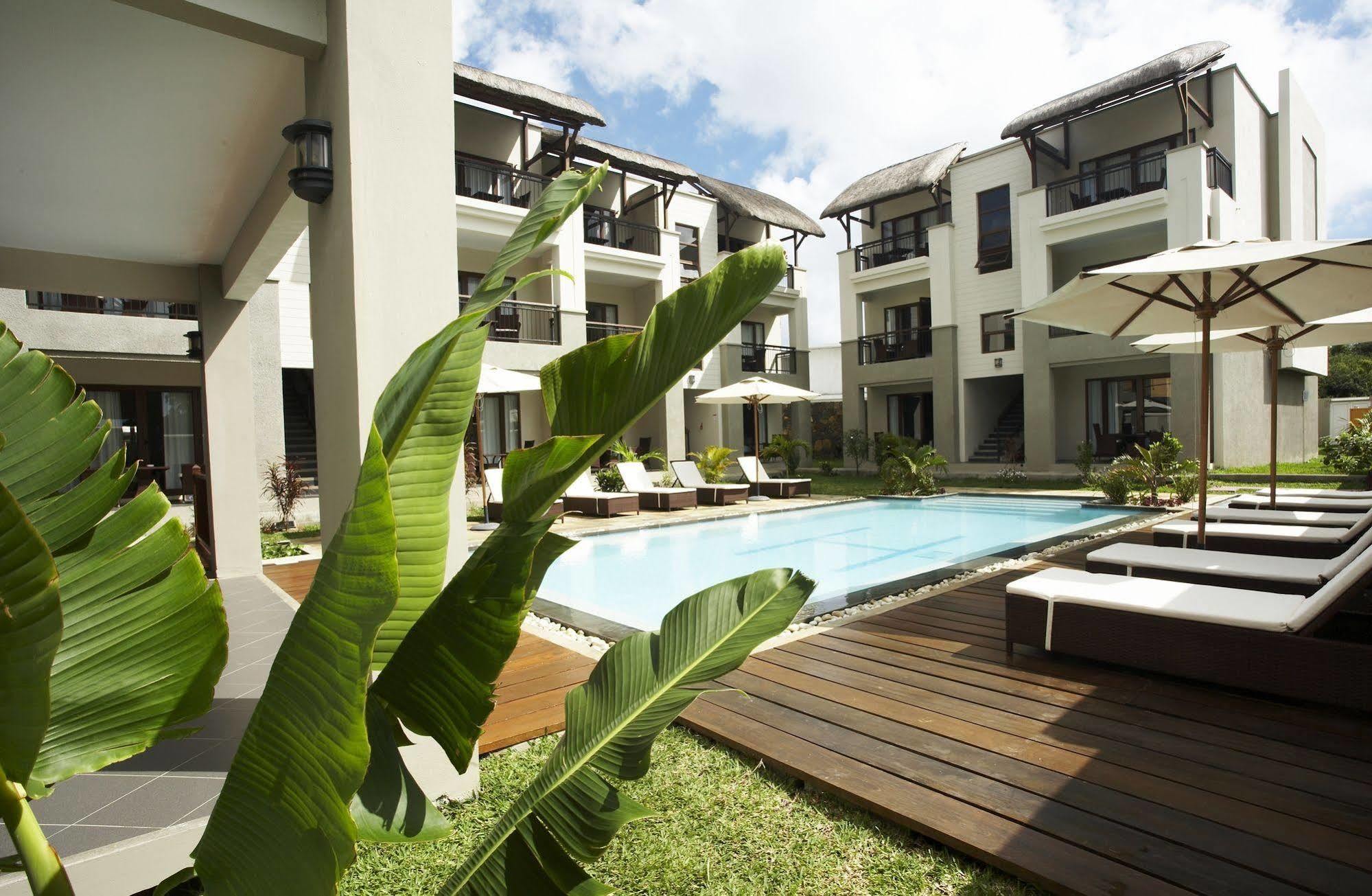 Grand Bay Suites Kültér fotó