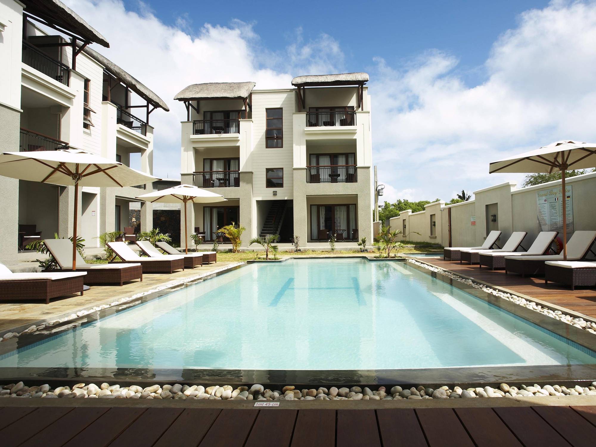 Grand Bay Suites Kültér fotó