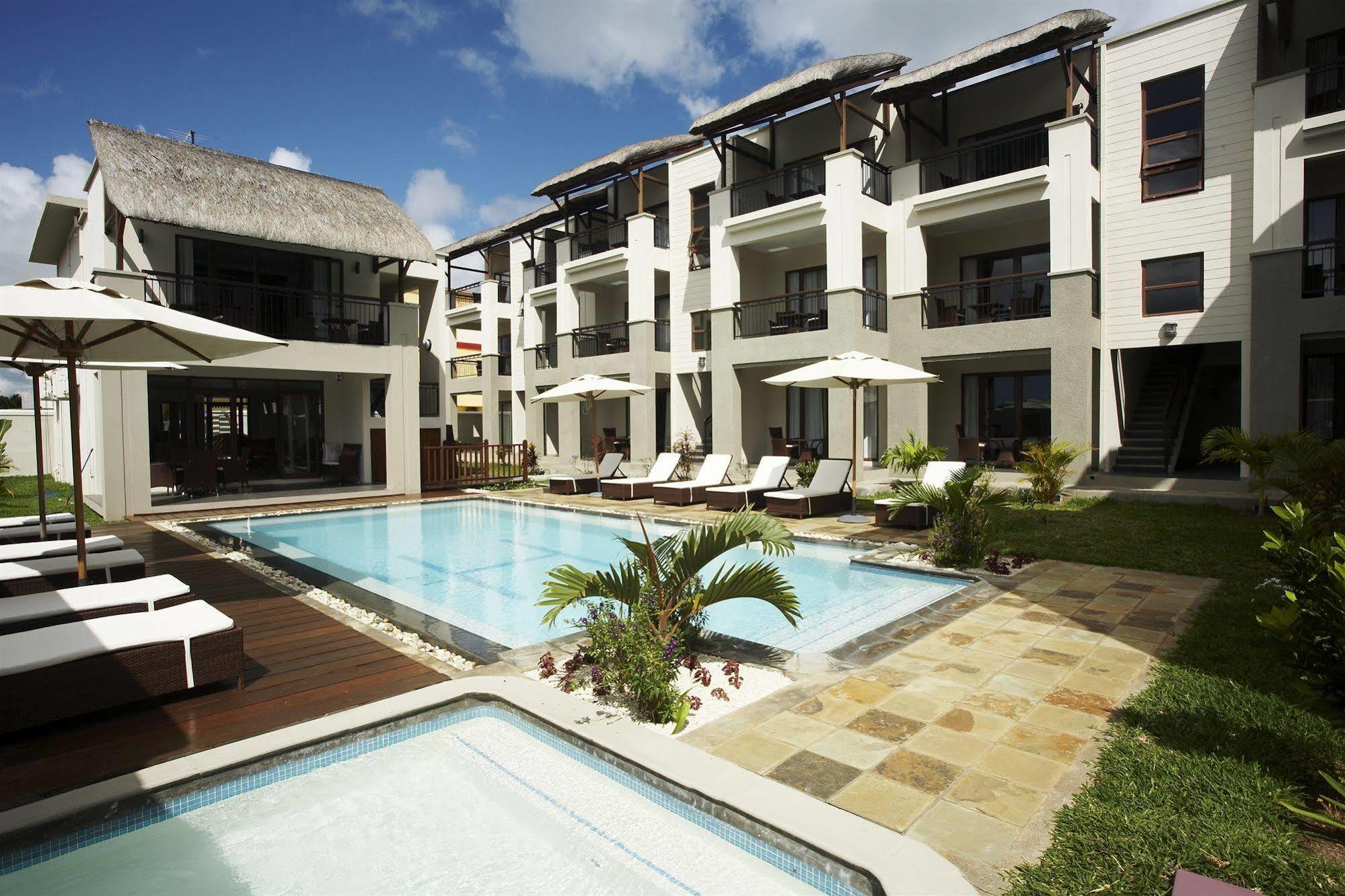 Grand Bay Suites Kültér fotó