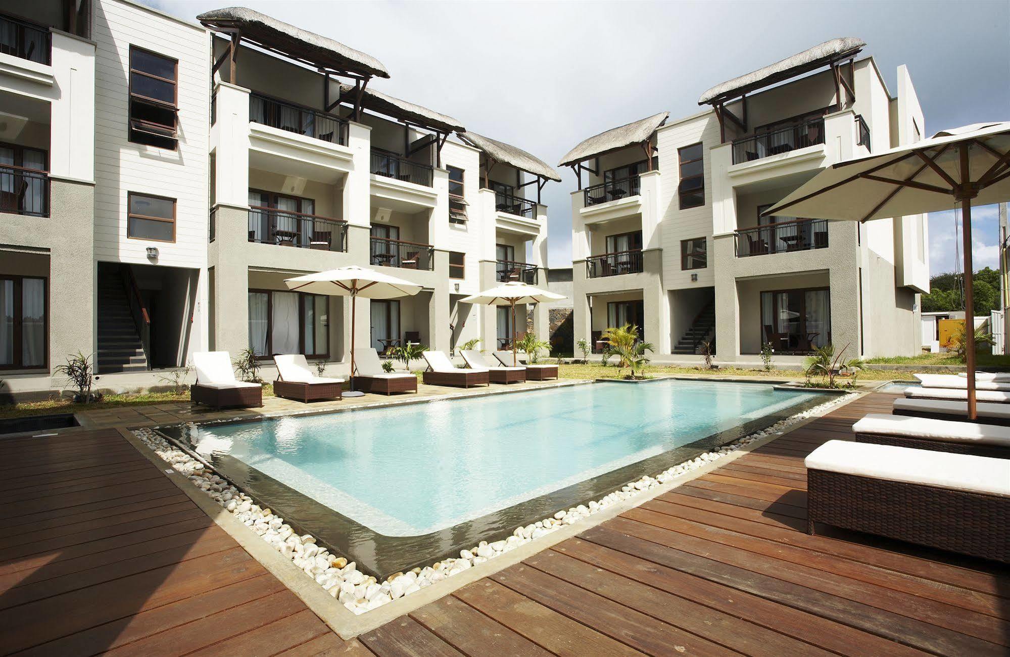 Grand Bay Suites Kültér fotó